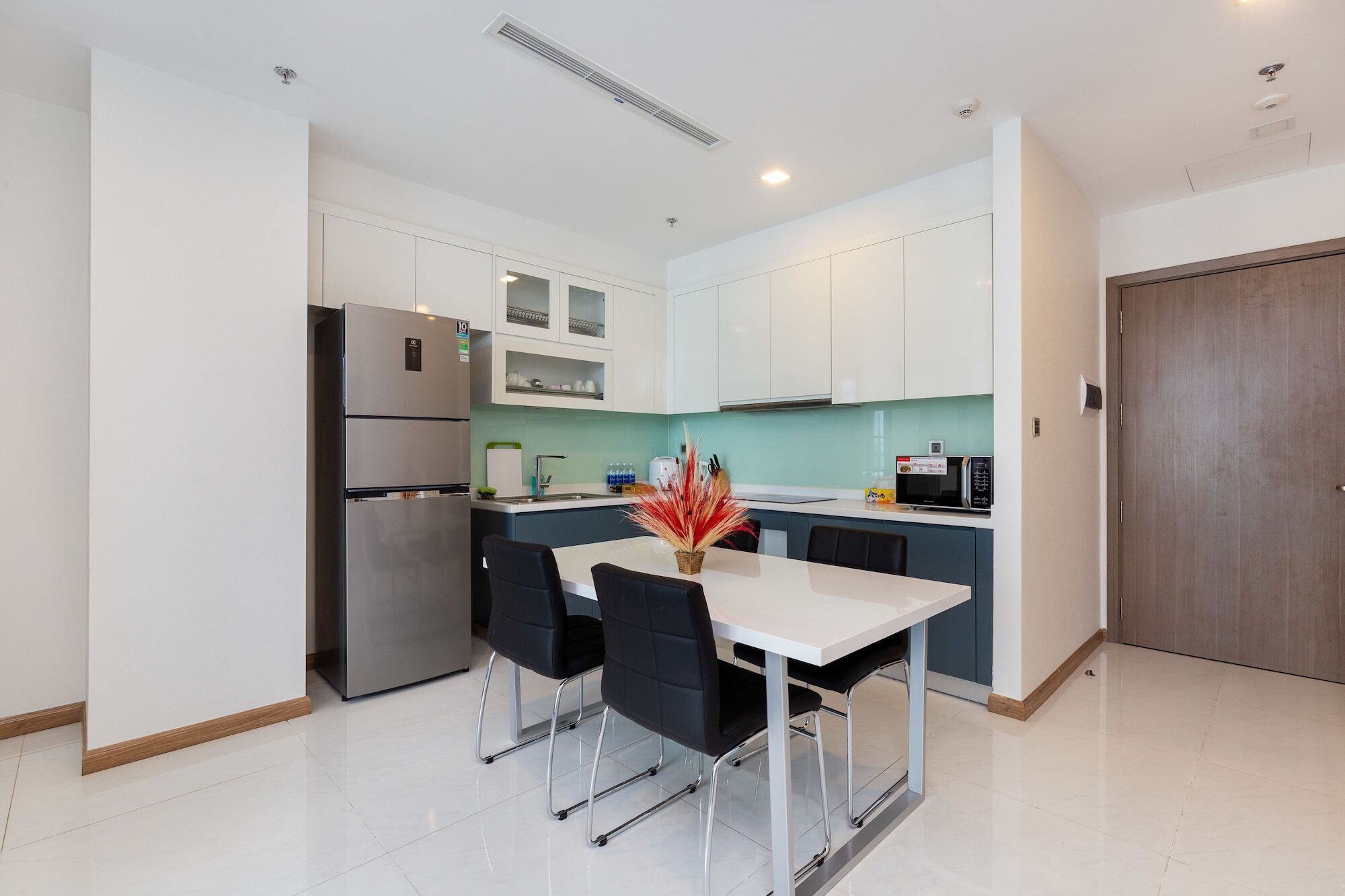 Laze Saigon Vinhomes Park