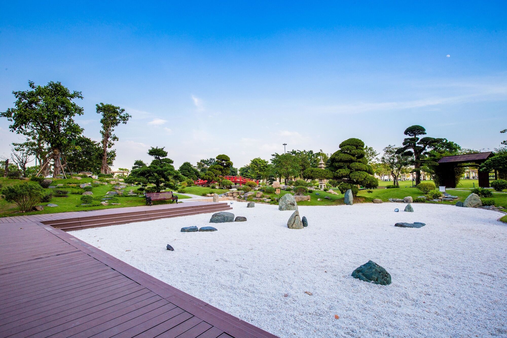 Laze Saigon Vinhomes Park Căn hộ