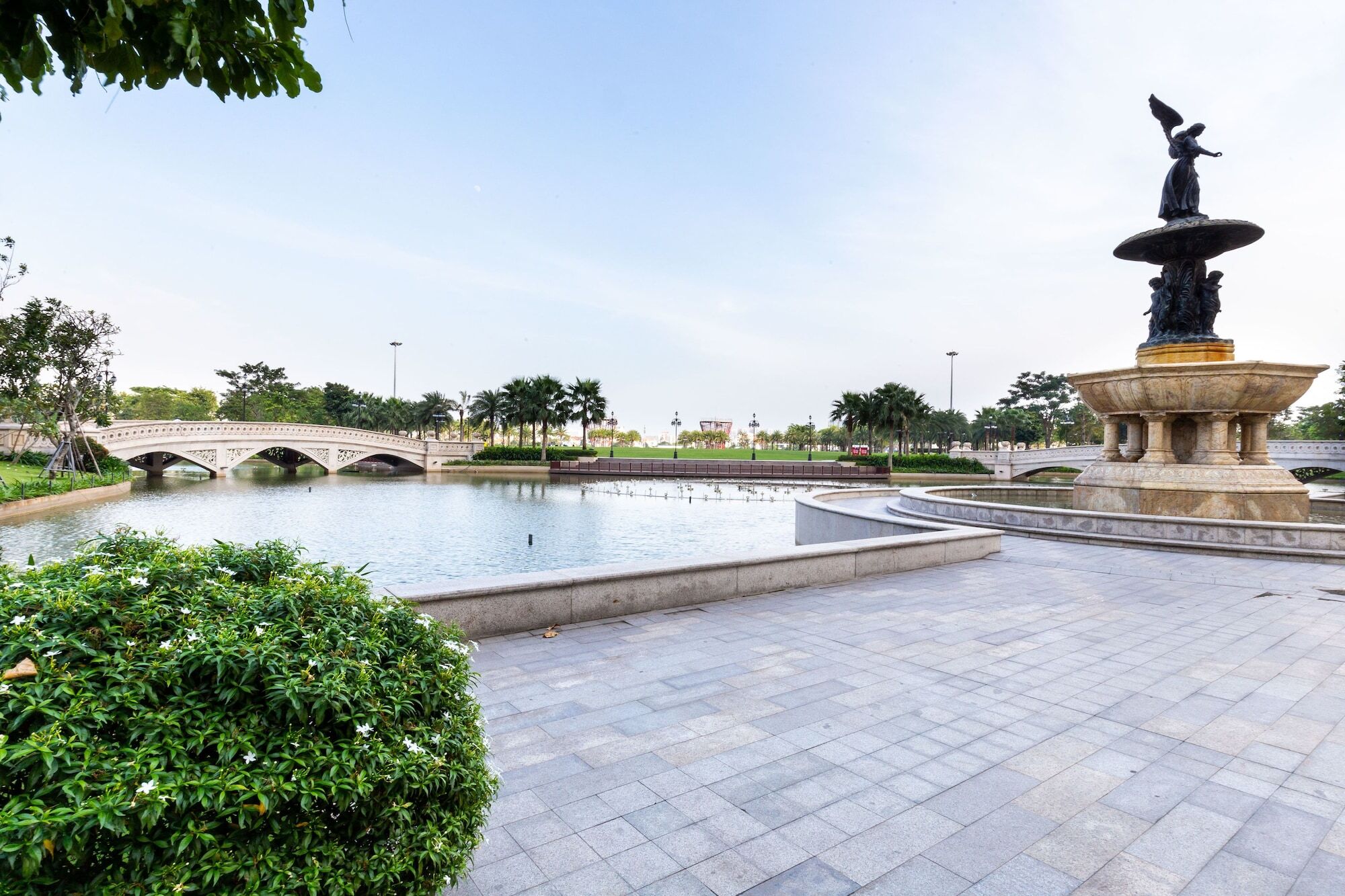 Laze Saigon Vinhomes Park TP. Hồ Chí Minh